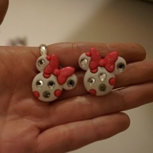 Minnie earrings